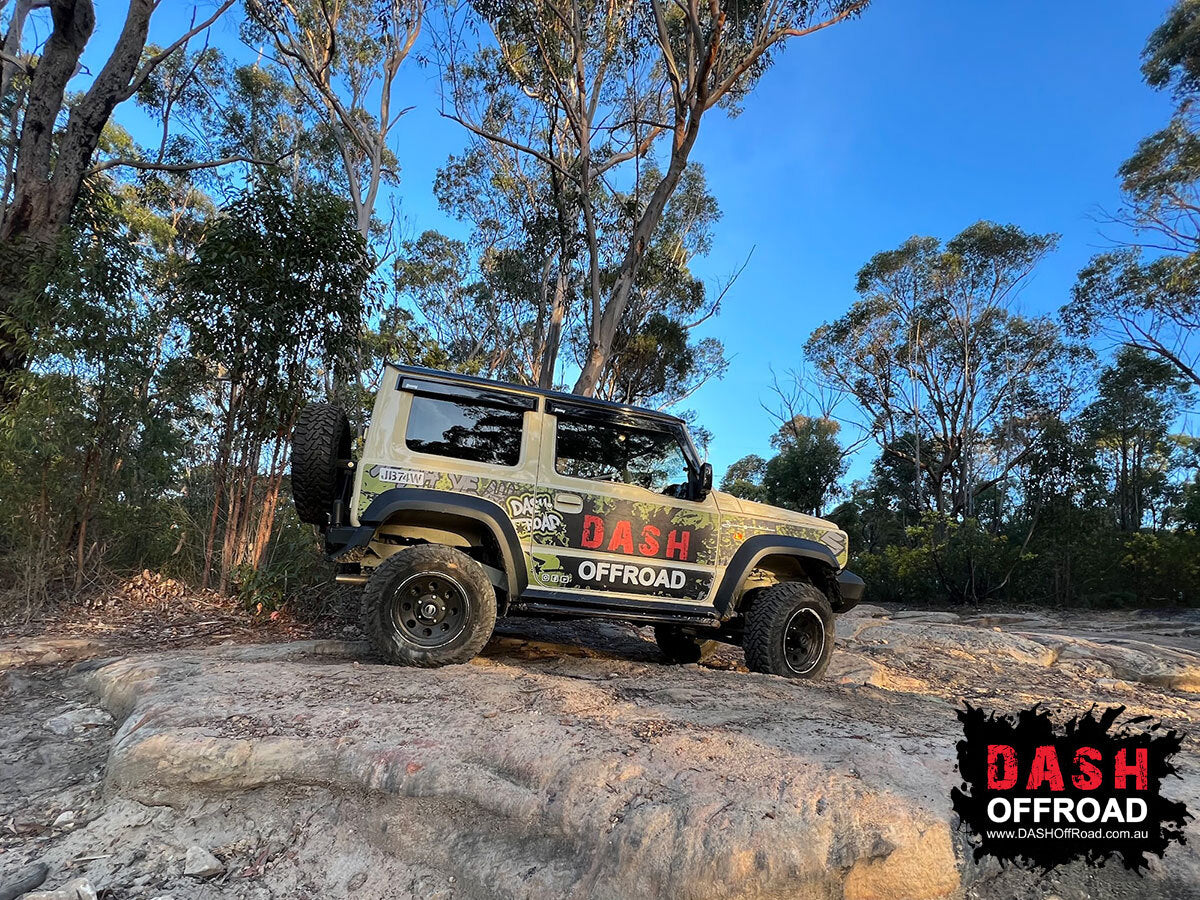 SUITABLE FOR JB74 JIMNY | DASH OFFROAD | DASH Jimny Rear Bar with Tyre Carrier