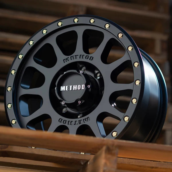 METHOD | MR305 | NV [MATTE BLACK]