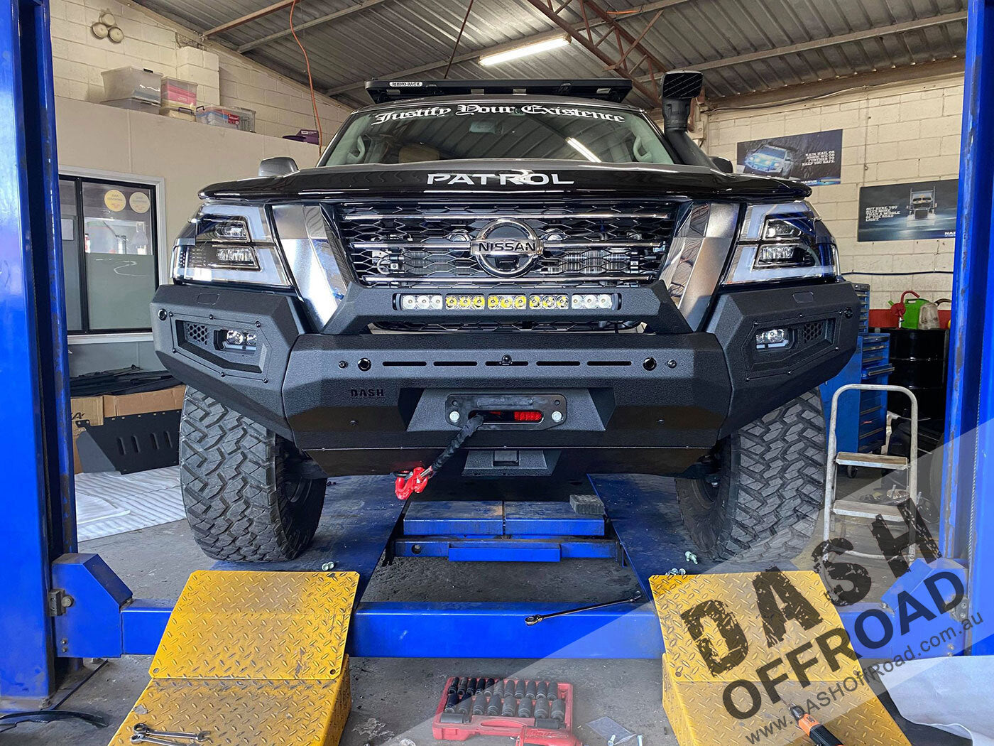 SUITABLE FOR Y62 PATROL | DASH OFFROAD | SERIES 5 Patrol Predator Front Bar - Roc-Coat Black